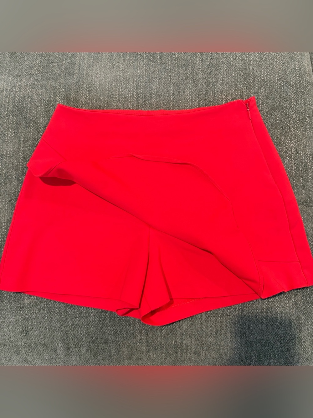 Zara Bright Red Ruffle Mini Skort - Picture 3 of 6